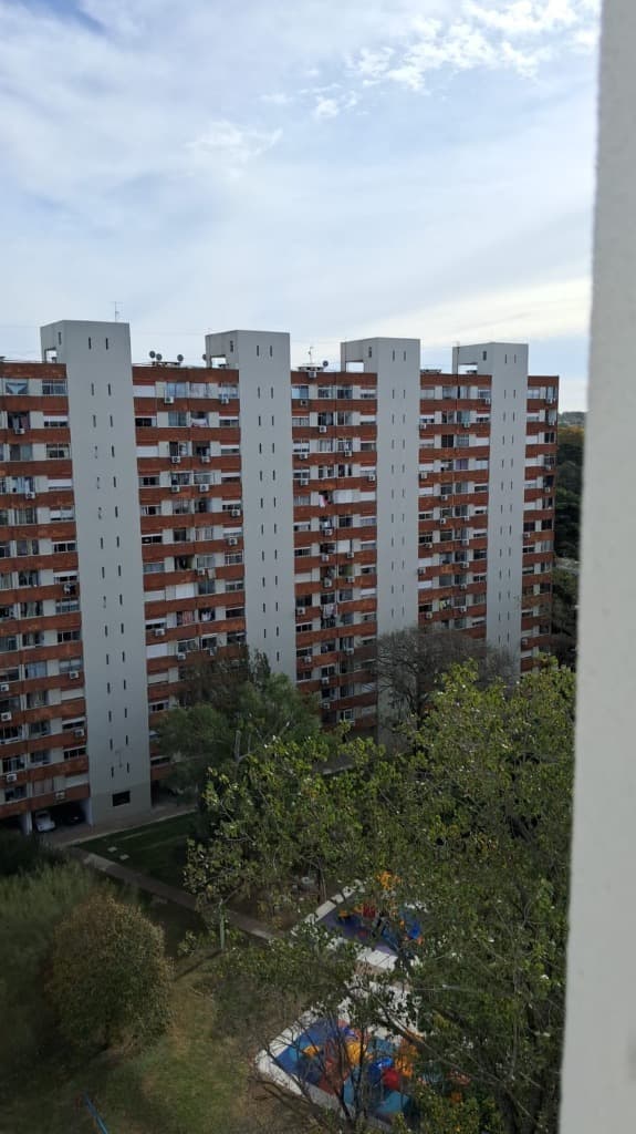 Alquiler/Apartamento 1 Dormitorio/ Parque Posadas/Piso 13 Al Frente