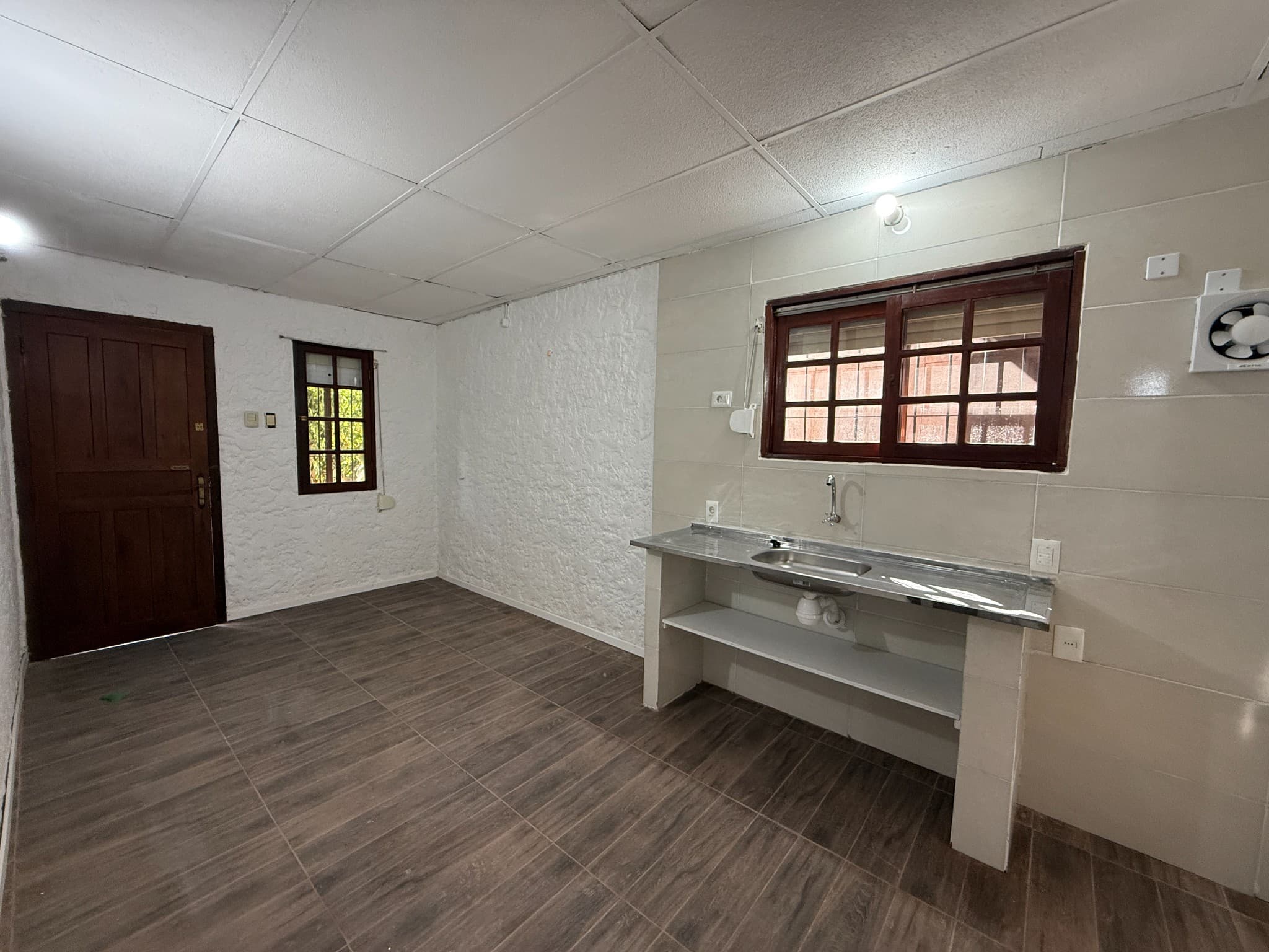 ALQUILER APARTAMENTO TIPO CASITA MALVIN NORTE