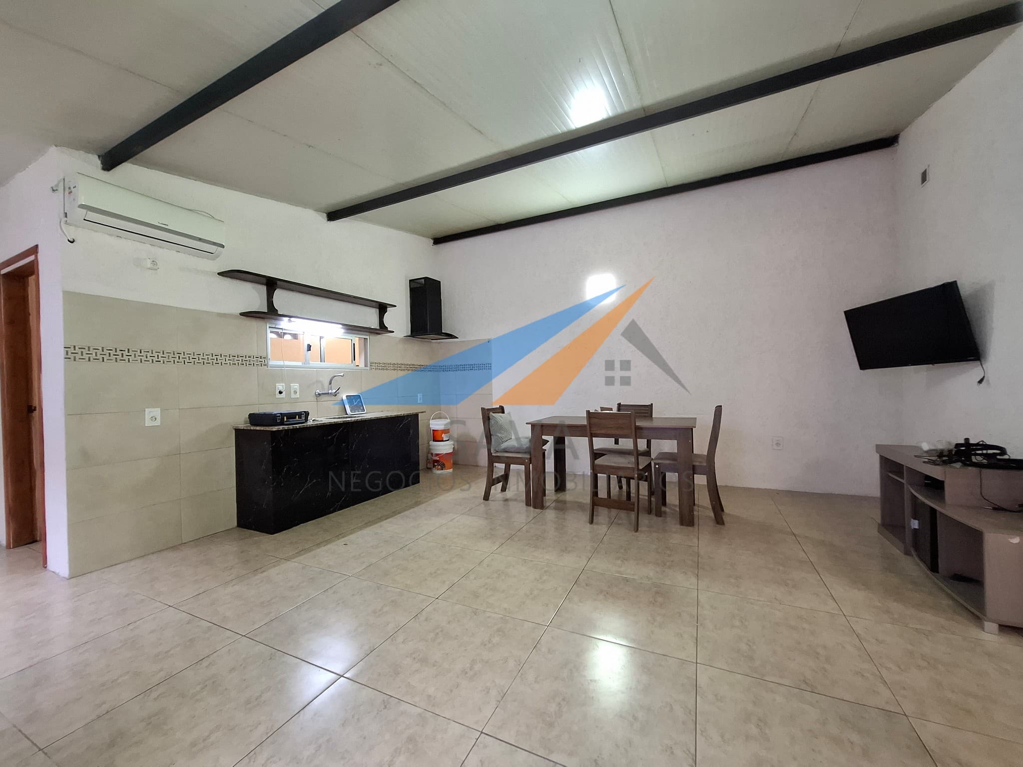 Alquiler Apartamento 1 Dormitorio en La Comercial! Sin Gastos Comunes